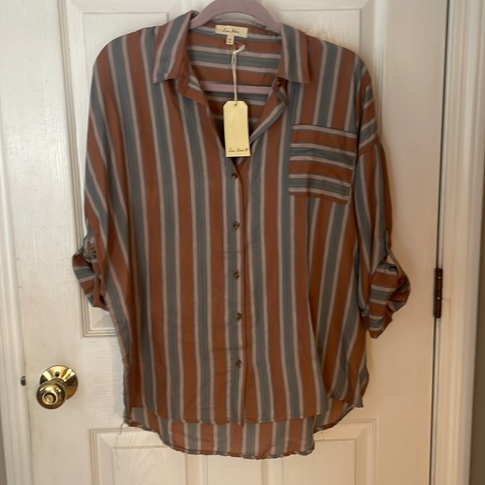 NWT Love Notes blouse casual chic.  Gorgeous!  Great gift idea